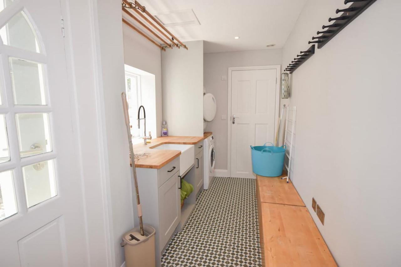 Arden Villa, Sleeps 8, Moments From The Golden Sandy Beach Of Ryde Ryde  Luaran gambar