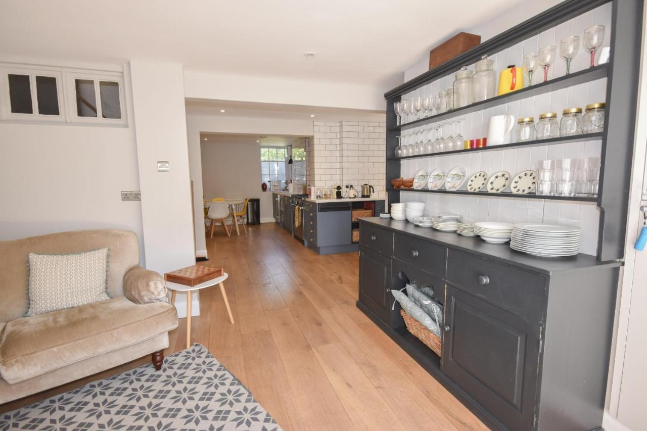 Arden Villa, Sleeps 8, Moments From The Golden Sandy Beach Of Ryde Ryde  Luaran gambar