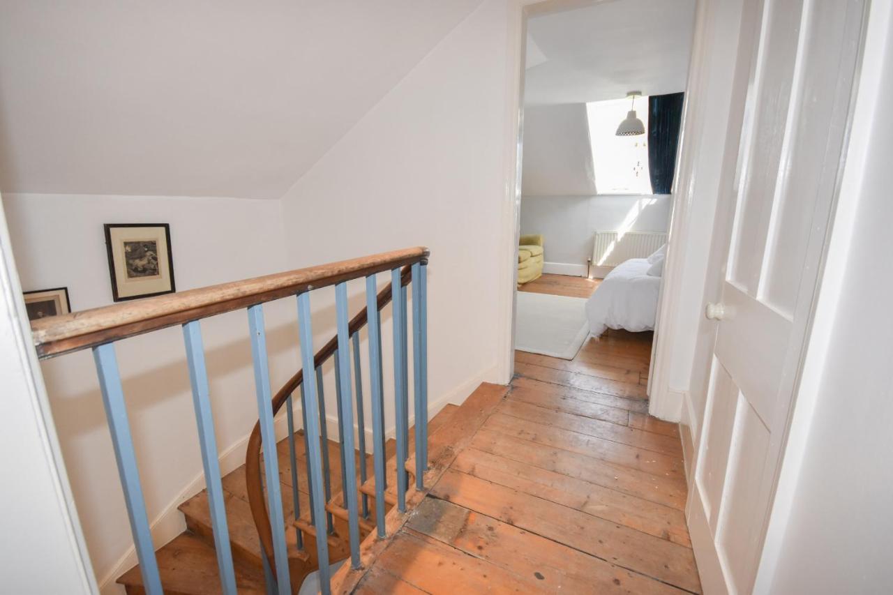 Arden Villa, Sleeps 8, Moments From The Golden Sandy Beach Of Ryde Ryde  Luaran gambar