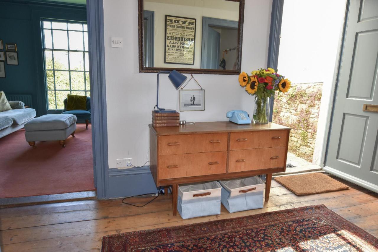 Arden Villa, Sleeps 8, Moments From The Golden Sandy Beach Of Ryde Ryde  Luaran gambar