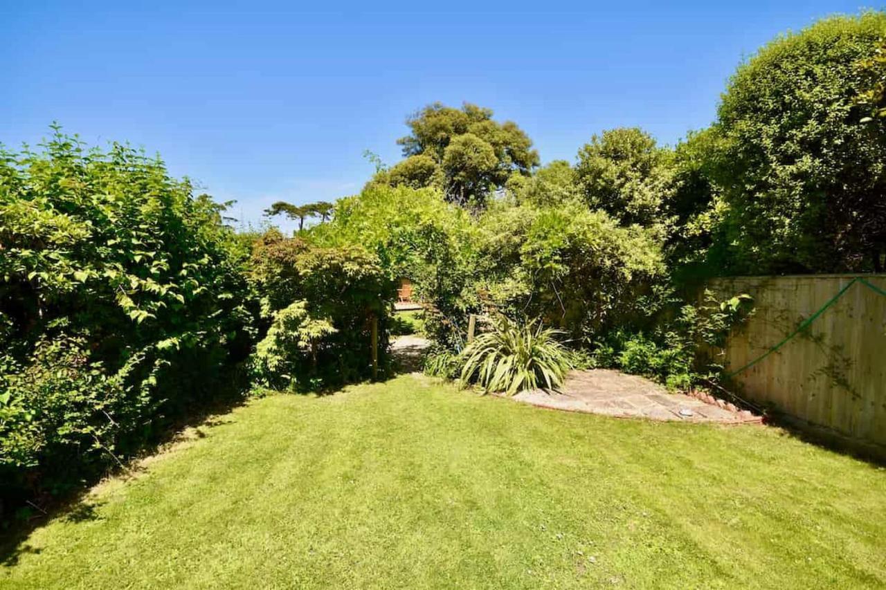 Arden Villa, Sleeps 8, Moments From The Golden Sandy Beach Of Ryde Ryde  Luaran gambar